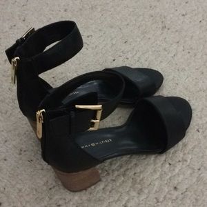 Tommy Hilfiger black Sandler’s